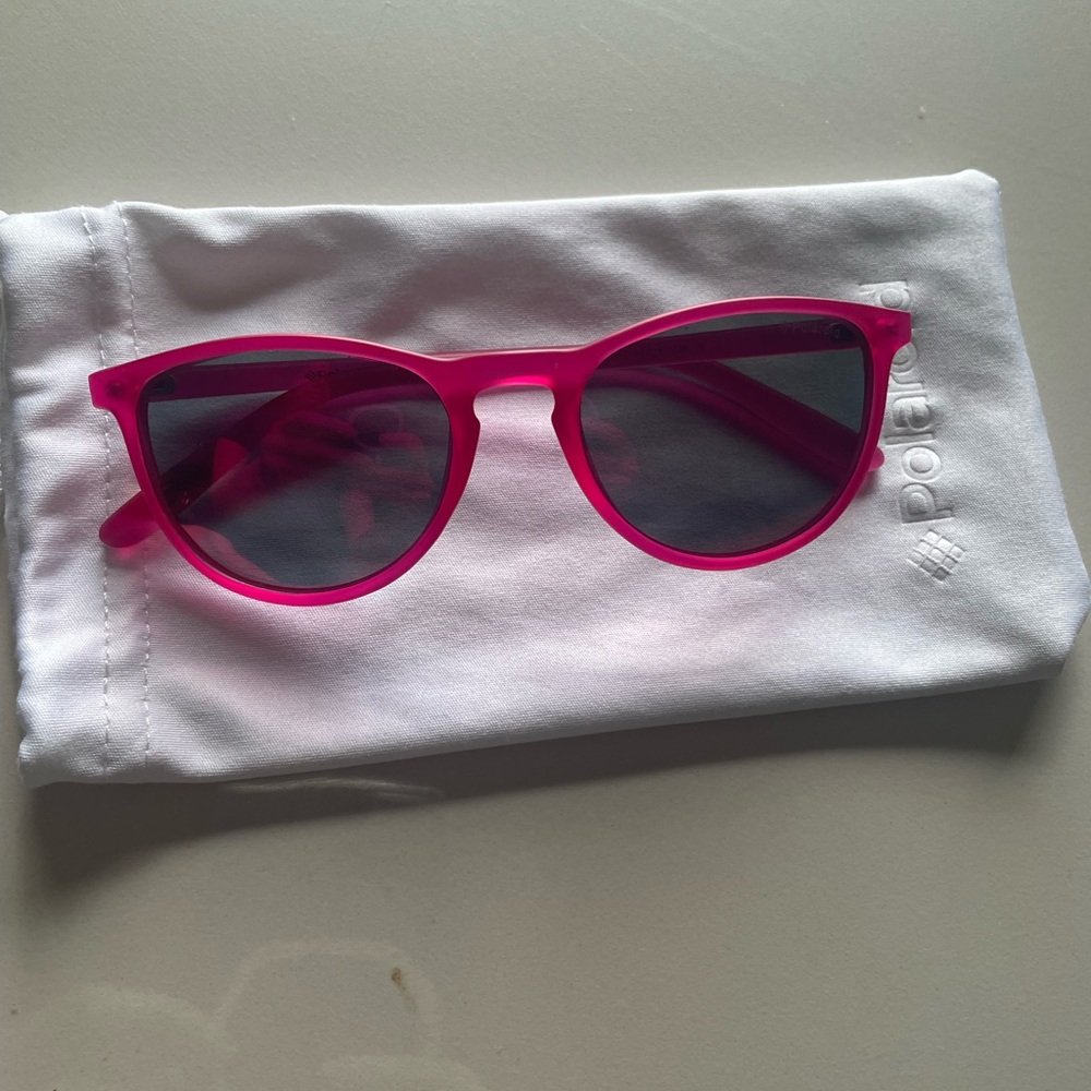 Polaroid Pink Cat-Eye Sunglasses Modern Fashion